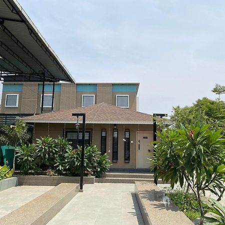 The Pavilion Park Resort Malegaon ภายนอก รูปภาพ