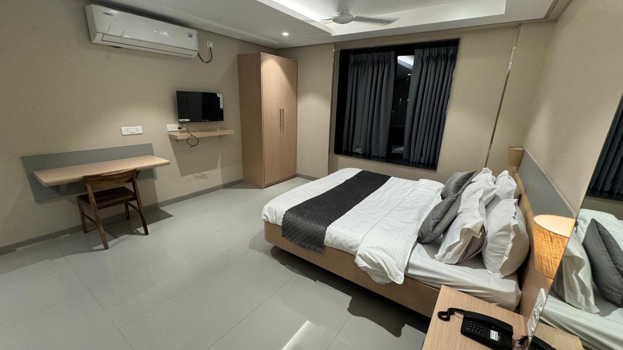 The Pavilion Park Resort Malegaon ภายนอก รูปภาพ