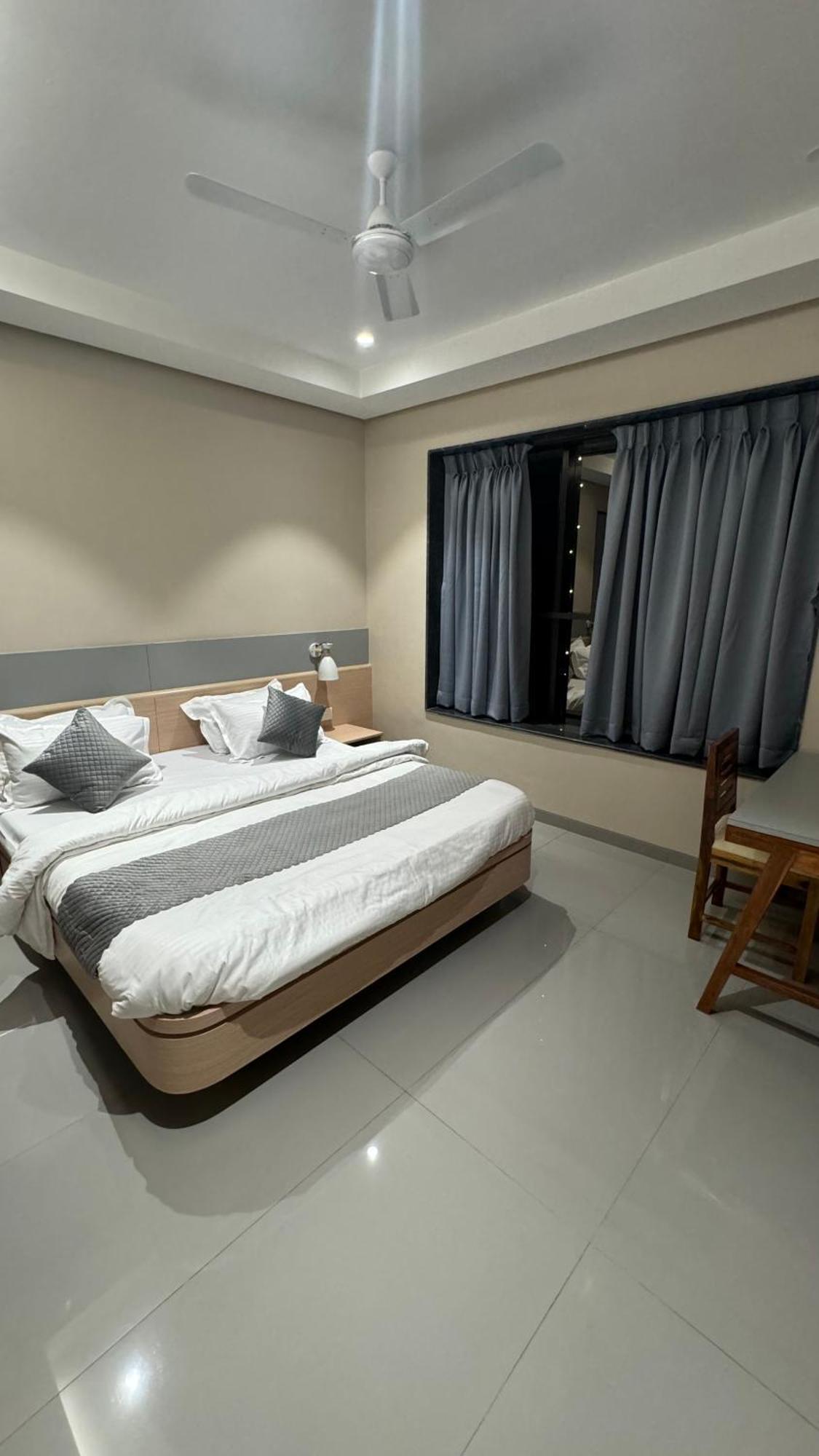 The Pavilion Park Resort Malegaon ภายนอก รูปภาพ